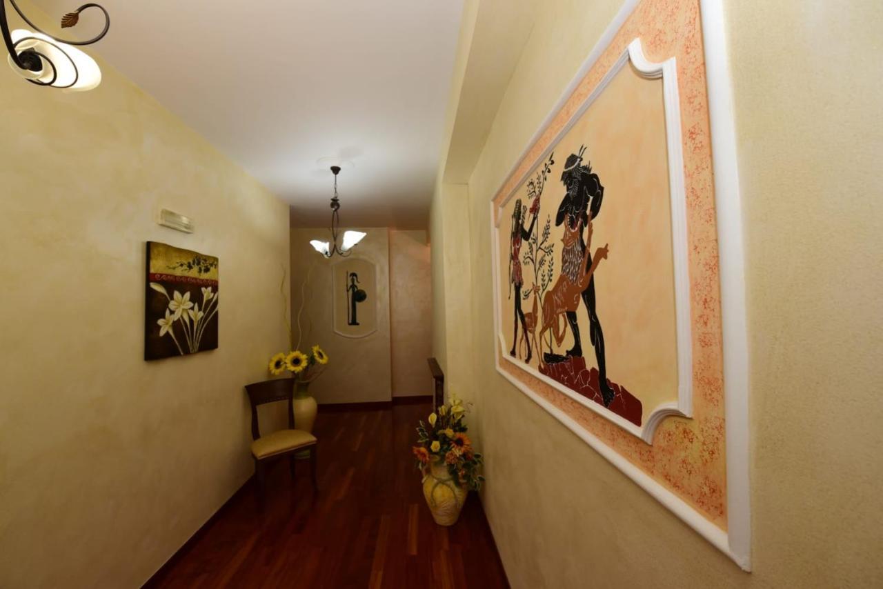 Albergo La Locanda Degli Apolidi Atena Lucana Exterior photo