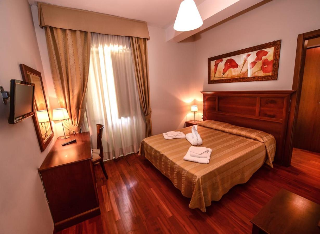 Albergo La Locanda Degli Apolidi Atena Lucana Exterior photo